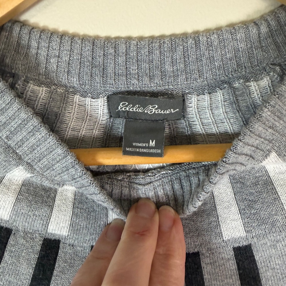 Eddie Bauer Women Medium Gray and Black Ski Cascadia Crewneck Sweater Fair Isle - Picture 3 of 10